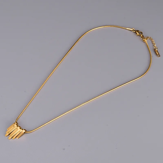 Cadena Lara.
